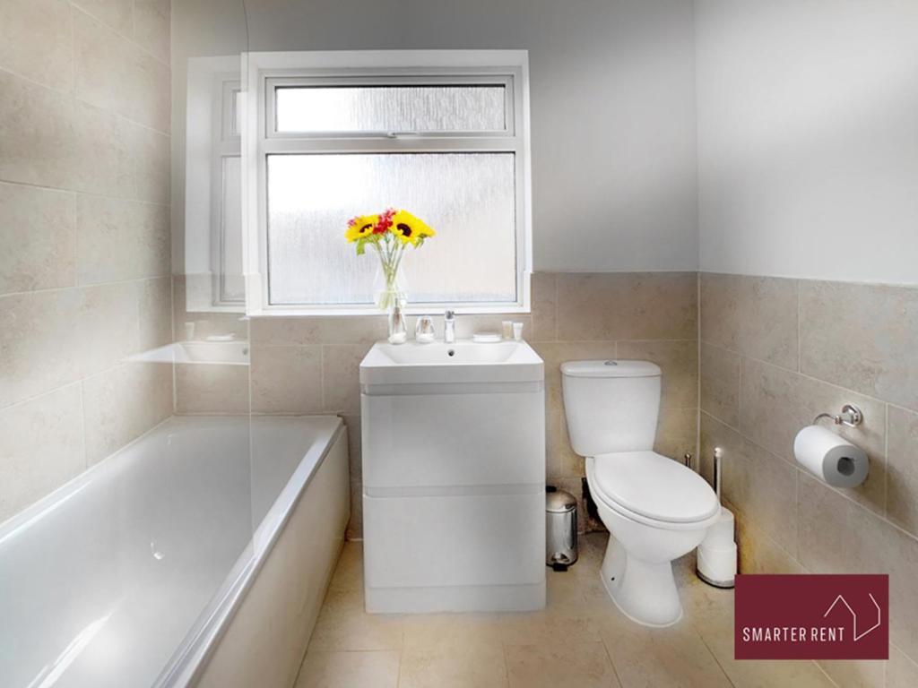 Sunninghill Village - 2 Bed - Parking And Garden Ascot  Buitenkant foto